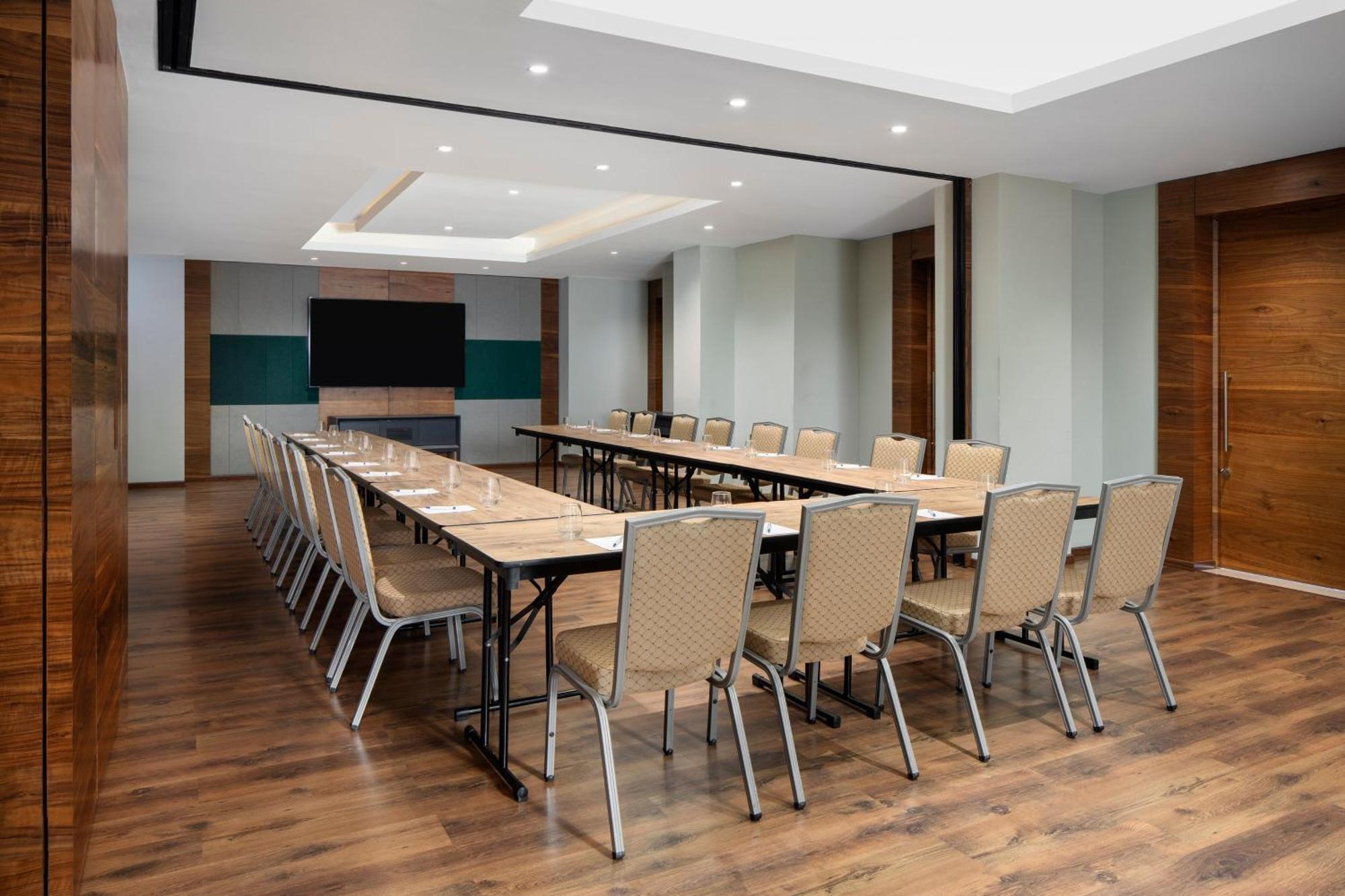 Four Points By Sheraton Kigali Esterno foto