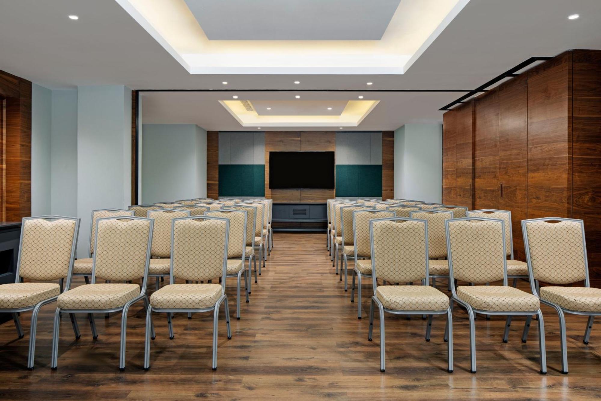 Four Points By Sheraton Kigali Esterno foto